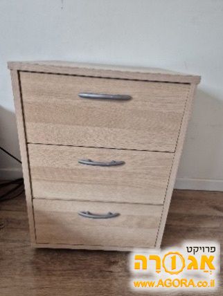 שידת מגירות עץ