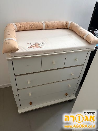 שידת החתלה