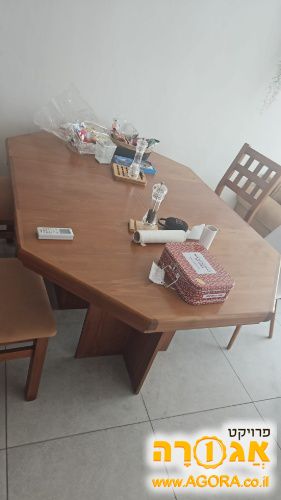 שולחן פינת אוכל נפתח