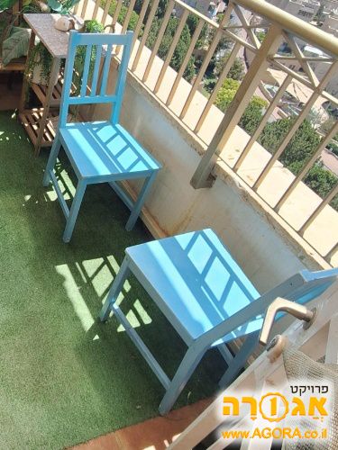 כיסאות