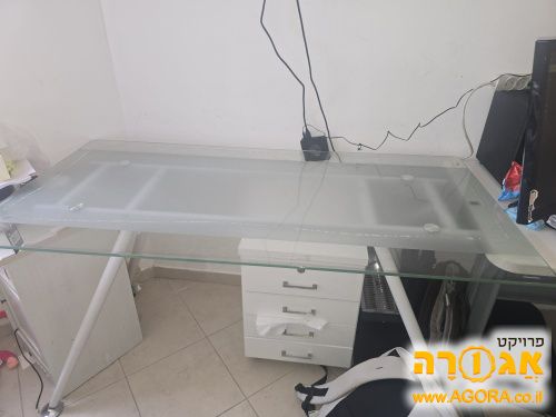 שולחן כתיבה זכוכית