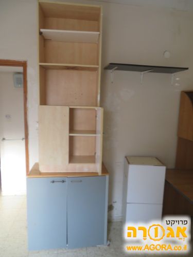 עמודון וארון