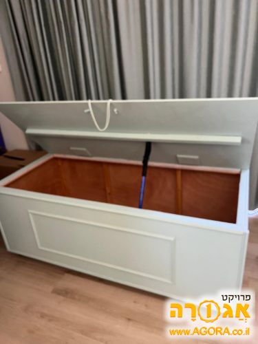 ארון מצעים