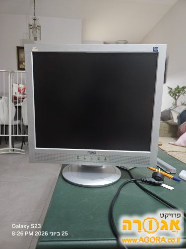 מסך מחשב 19 אינץ'