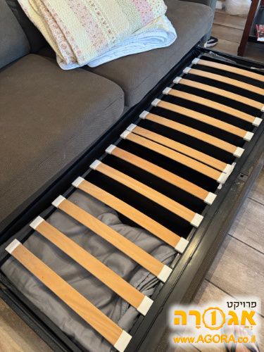 ספה גדולה ונפתחת נוחה וקלה להובלה (מפורק
