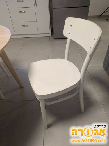 שולחן עגול ו-4 כיסאות של איקאה