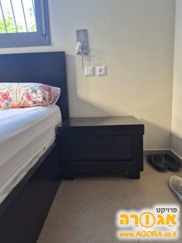 2 שידות מיטה