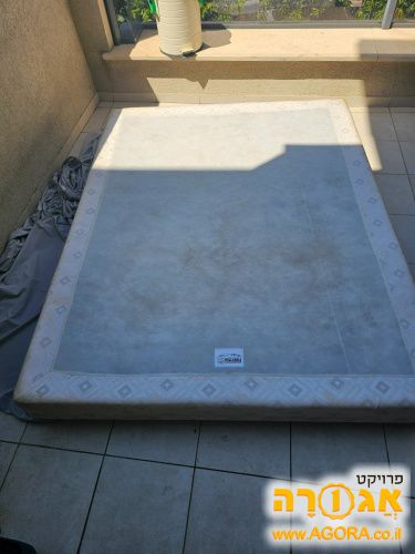 בסיס למיטה