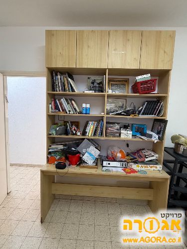 שולחן כתיבה