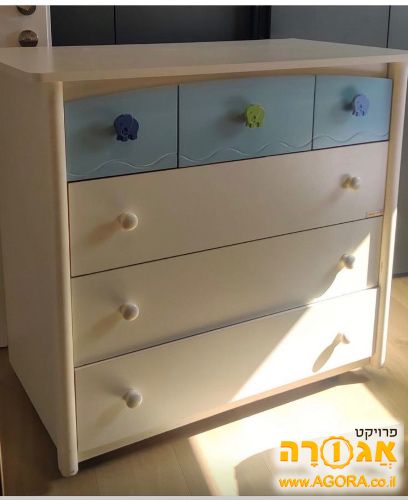 שידת החתלה