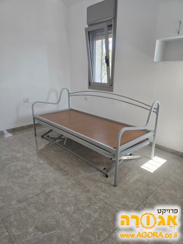 מיטת נוער