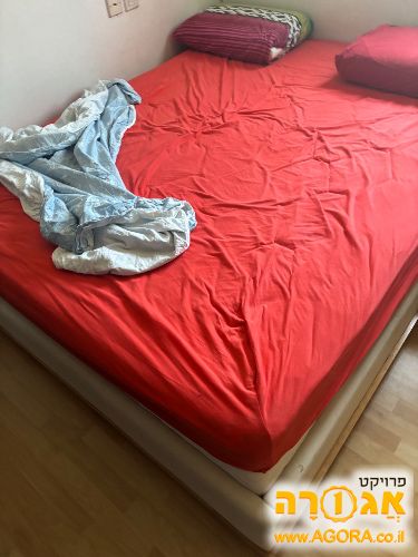 מיטה זוגית