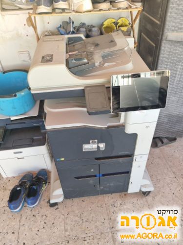 מדפסת גדולה
