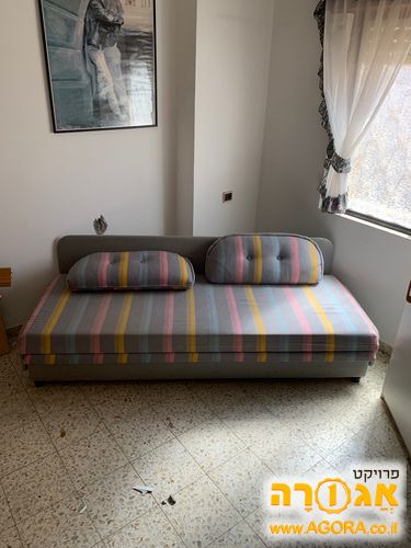 מיטת נוער נפתחת