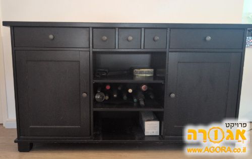 כוננית שחורה