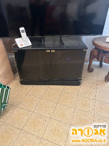 כוננית טלביזיה