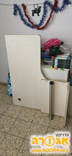 שולחן בצורת L