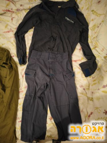 חולצה ומכנס סרבל וגם חולצה ב
