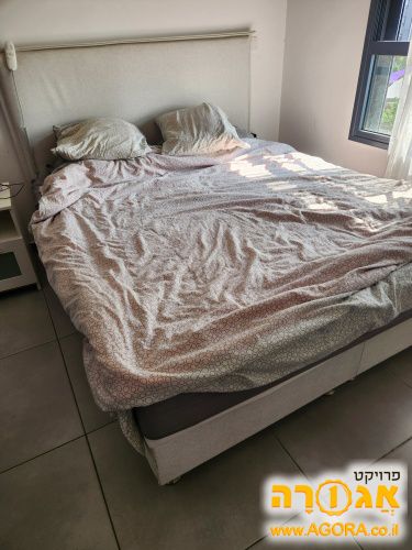 מיטה מתכווננת גדולה 1.8 על 2 מטר