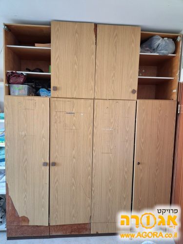 ארון בגדים