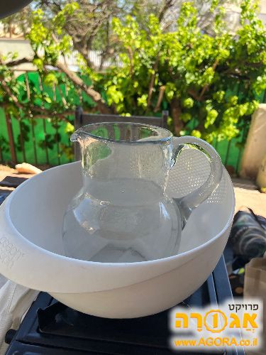 קנקן זכוכית ומסננת