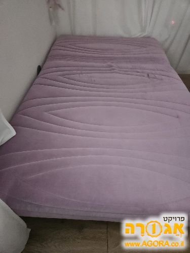 מיטה וחצי מתכווננתתחשמלית