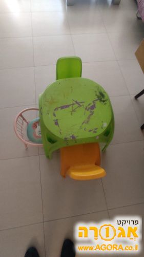 שולחן +כסאות לילדים