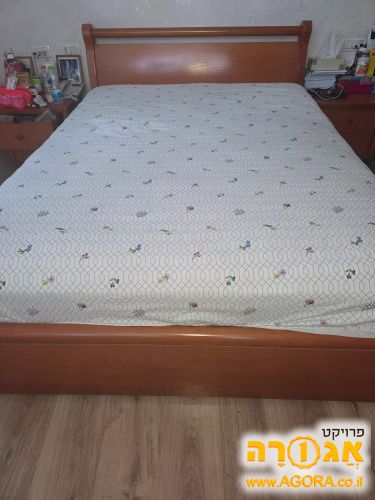 מיטה זוגית