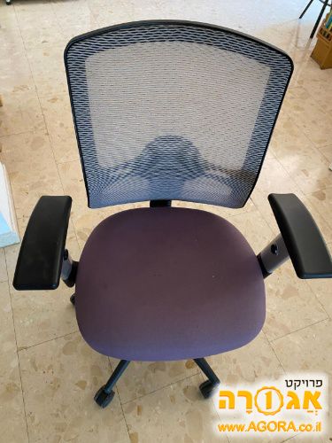 כסא משרדי