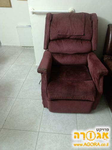 כורסא חשמלית מתרוממת