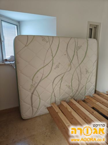 מזרן זוגי + בסיס עץ