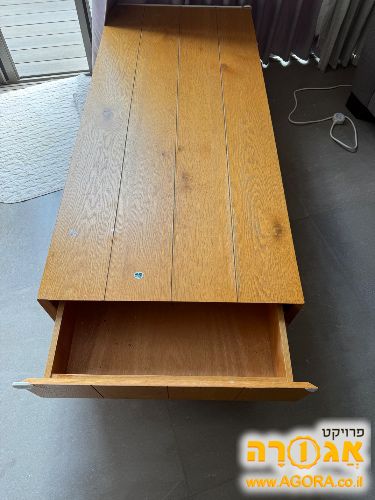 שולחן סלון גדול