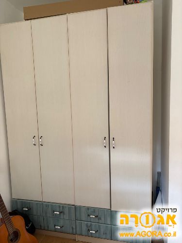 ארון 4 דלתות