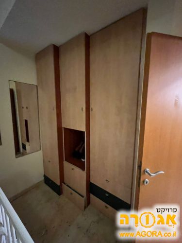 ארון בגדים - מנגר