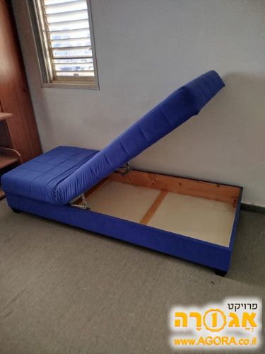 2 מיטות נוער יחיד עם ארגז מצעים