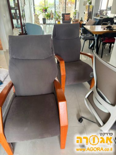 כורסאות טלוויזיה