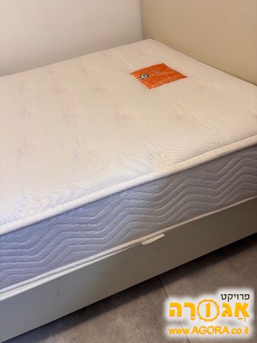 מיטה וחצי ומזרן 120