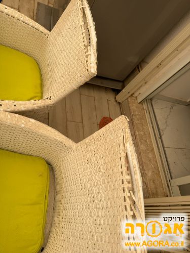 שולחן