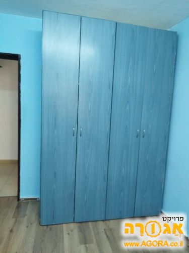 ארון בגדים