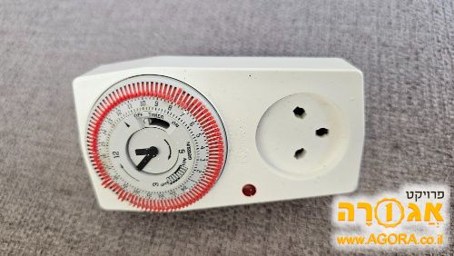 שקע עם טיימר