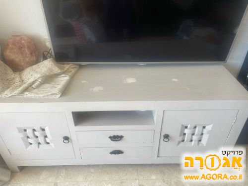 שידת טלוויזה חמודה