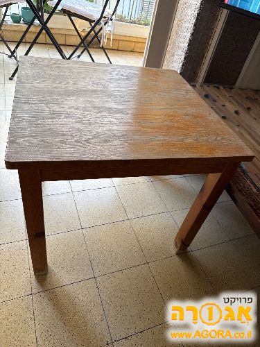 שולחן