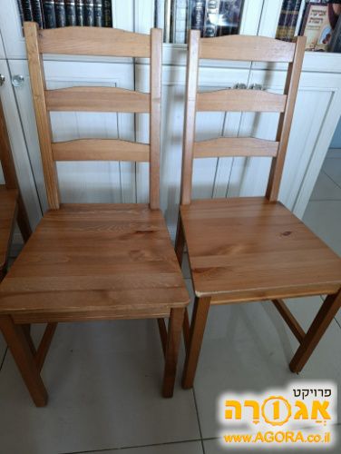 כיסאות