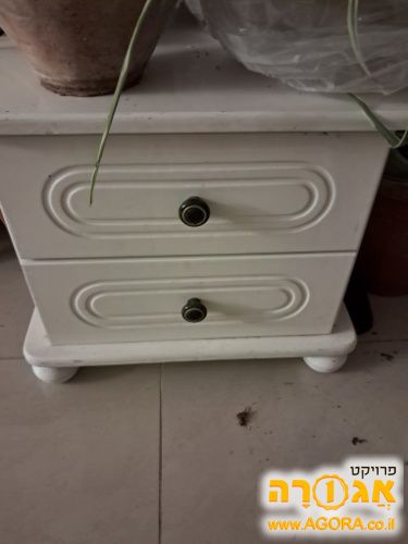 שידת לילה