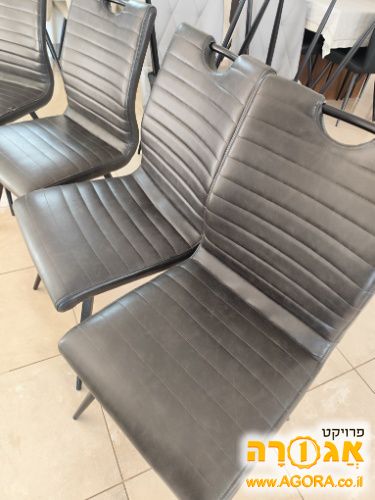 כסאות לפינת אוכל