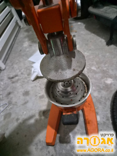 מסחטת מיץ ידנית