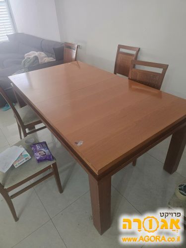 שולחן פינת אוכל