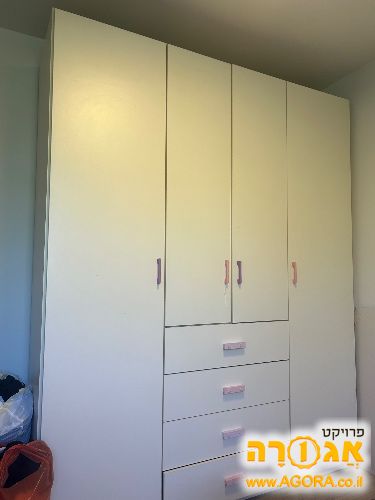 ארון 4 דלתות