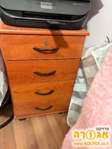 שידת מגירות