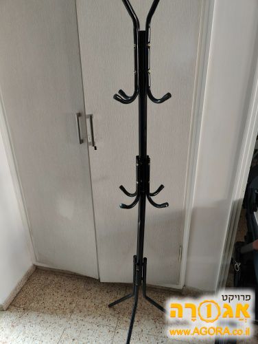 מתלה בגדים